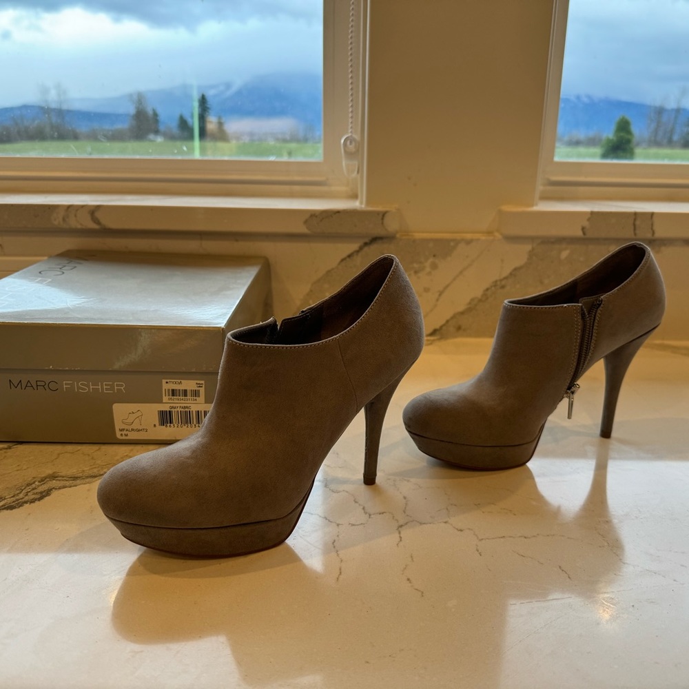 Marc Fisher gray suede platform bootie heels. Size 6. Great condition!